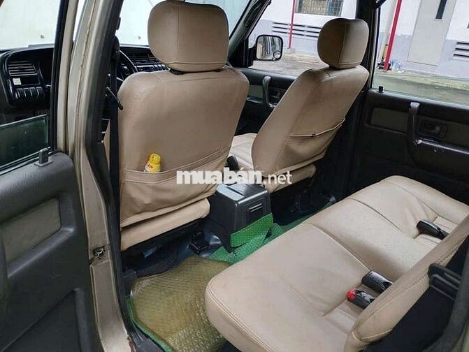 Isuzu Trooper 2000 Vàng cát Số sàn