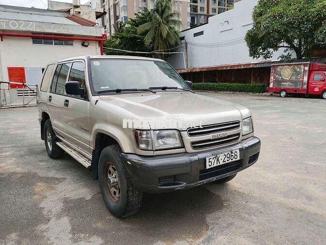 Isuzu Trooper 2000 Vàng cát Số sàn