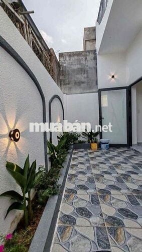 Nhà mới xây 3PN, 2WC, đường rộng, pháp lý rõ ràng