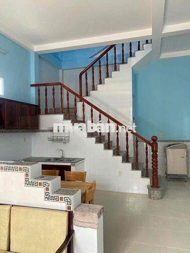Nhà mới 2 phòng Hẻm Phạm Ngọc Hưng