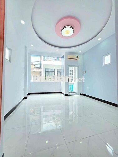 4Tầng ngay Công Viên Bông Sao 3Phòng Ngủ sổ Hồng Riêng