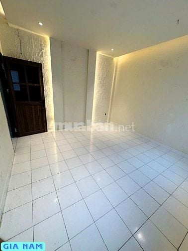 BÁN NHÀ MẶT TIỀN KINH DOANH : 366 ĐƯỜNG 3/2 - P. 12 - Q. 10 - TPHCM