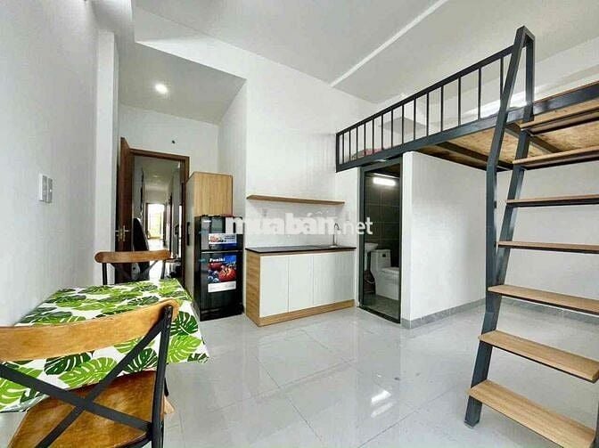 Căn Hoin Duplex Mới Toanh - Nhà Thang Máy - Gần UEH, VHU, SGU, STU,..