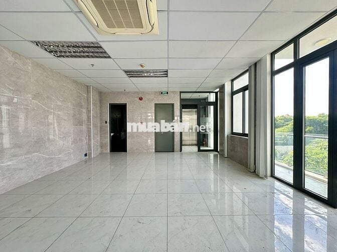 Văn phòng 65m2 ở Vạn Phúc, xuất VAT, PCCC, hầm xe có bảo vệ. Giá 13 tr