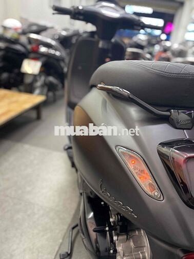 Piaggio Vespa Sprint 150cc Đen sần