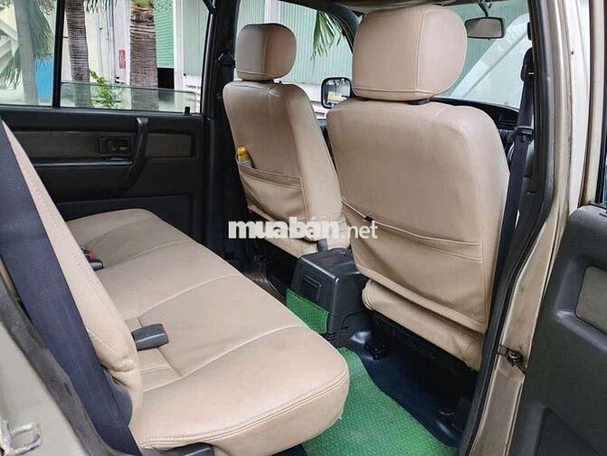 Isuzu Trooper 2000 Vàng cát Số sàn