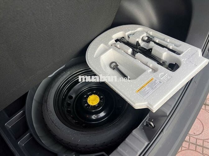Toyota Corolla Cross 1.8V 2020 Đen 6 vạn km zin