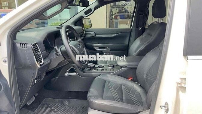 Ford Everest Titanium 4x4 2025 Trắng Tự động