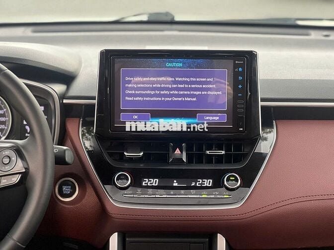 Toyota Corolla Cross 1.8V 2020 Đen 6 vạn km zin