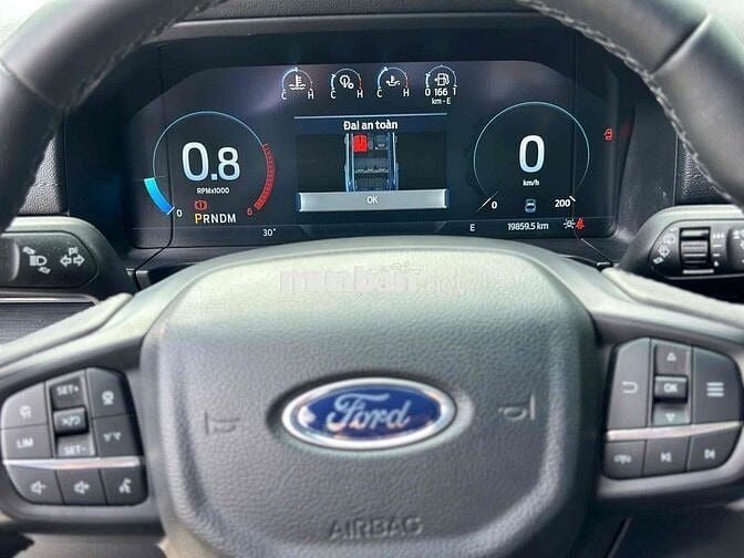Ford Everest Titanium 4x4 2025 Trắng Tự động