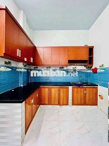 Cho thuê nhà 1 trệt 2 lầu đường 59 