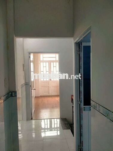 Nhà ngay ngã 5 Vĩnh Lộc Nguyễn Thị Tú DT 4 x 10 trệt lầu giá 1 tỷ 460