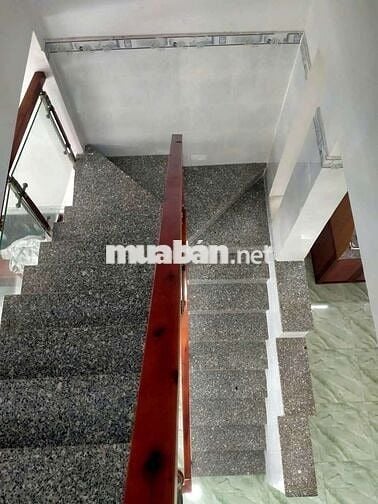 Nhà ngay ngã 5 Vĩnh Lộc Nguyễn Thị Tú DT 4 x 10 trệt lầu giá 1 tỷ 460