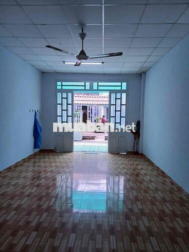 Nhà cho thuê giá 8 triệu 165m 1tret 1 lầu 3phong