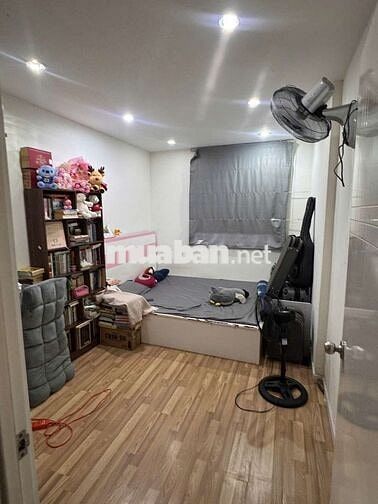 Cần tìm 1 nữ ở ghép (2 người/phòng)