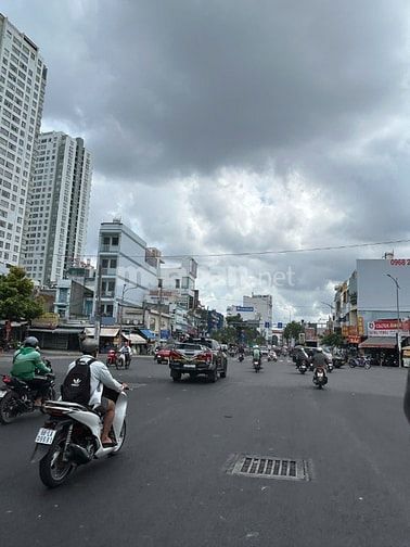Kẹt bán gấp nhà MT phạm Hùng 40m,Q8,5.5x17m,giá mềm,kinh doanh ngay