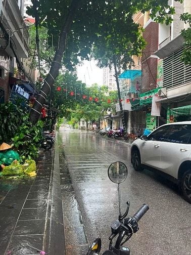 Bán nhà phân lô, ô tô kinh doanh phố Hoàng Văn Thái 60m2, MT 5m, 21 tỷ
