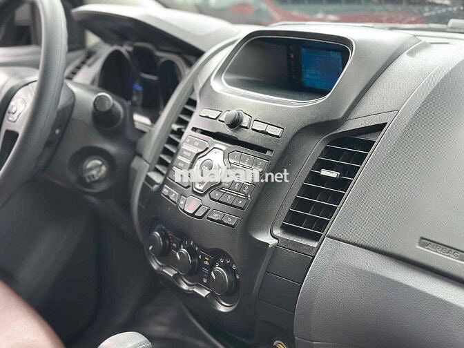 RANGER 2016 TỰ ĐỘNG ,BẢO HÀNH 1 NĂM XE KO LỖI