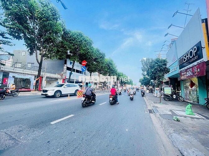 CHO THUÊ NHÀ MẶT TIỀN QUANG TRUNG P10 GÒ VẤP NGAY NGÃ 5