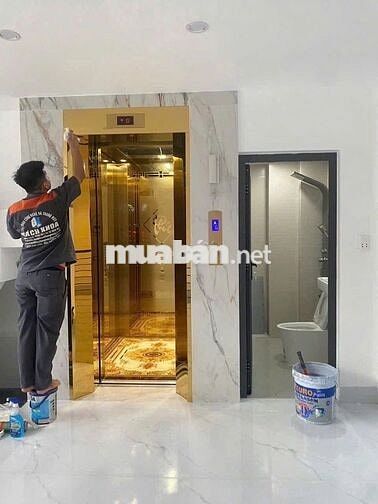 CỰC HOT ! Tòa nhà 6 tầng ngang 9m, hầm + thang máy, DTSD 600m², 42tr
