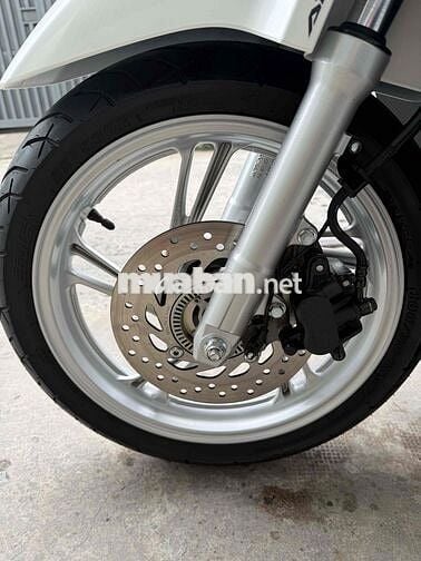 Honda SH160i ABS 2025 Trắng đen 5023 km