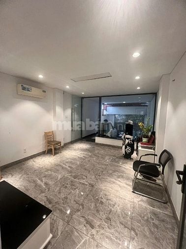 Bán nhà Mặt phố Bùi Tá Hán, P. An Phú, TP HCM (Quận 2 cũ). DT: 4*20