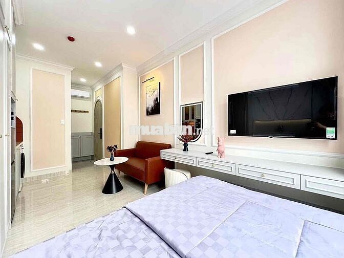 KHAI TRƯƠNG STUDIO BANCOL CỬA SỔ NỘI THẤT BÓC SEAL - LÊ VĂN SỸ QUẬN 3