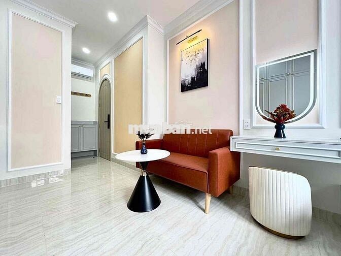 KHAI TRƯƠNG STUDIO BANCOL CỬA SỔ NỘI THẤT BÓC SEAL - LÊ VĂN SỸ QUẬN 3