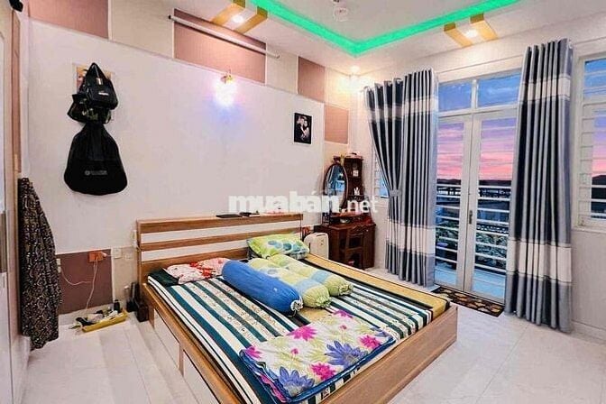 Mặt Tiền Kinh Doanh Q12 - 4x26m - 4 Tầng - Sân Đậu Ô Tô