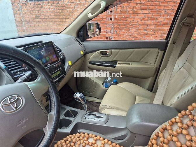 Toyota Fortuner 2013 Số tự động Bạc. xe bao zin