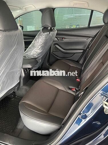 Mazda Mazda 3 Luxury Xanh đen