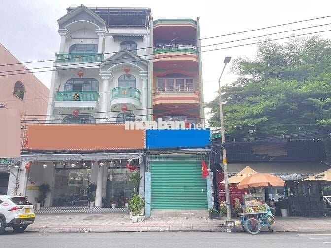 Mặt Tiền Bình Phú - Đối Diện Siêu Thị Mega Market.