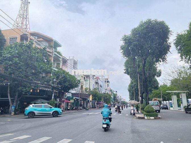 Mặt Tiền Bình Phú - Đối Diện Siêu Thị Mega Market.