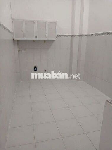 Nhà Trệt 3 Lầu, 5PN 5WC – Giá Cực Tốt Tại Quận 10
