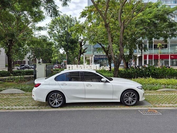 BMW 320i Vin 2024 odo chỉ 15200km
