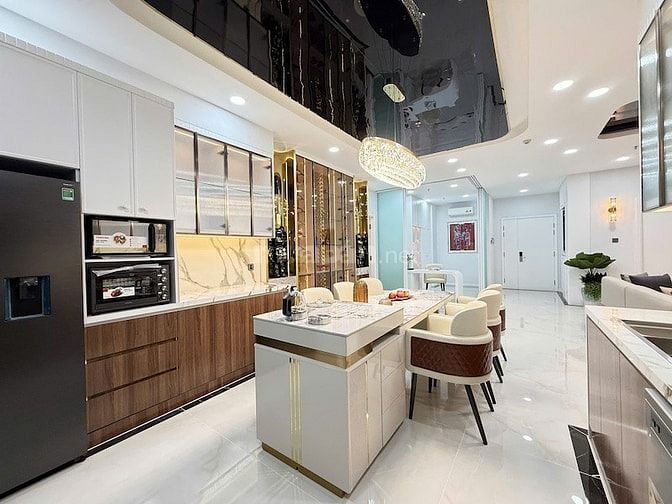 Bán penthouse Vinhomes Central Park tòa C2 căn góc 3PN, 150m2