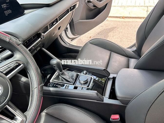 Mazda 3 1.5L Luxury 2025 Trắng 8.000km
