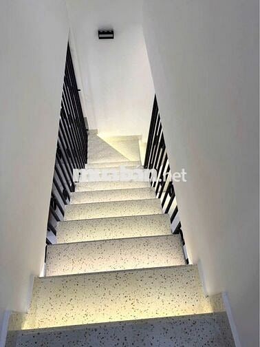 Chủ định cư cần bán gấp nhà mới đẹp trung tâm gần 50m2 giá 4.9 tỷ