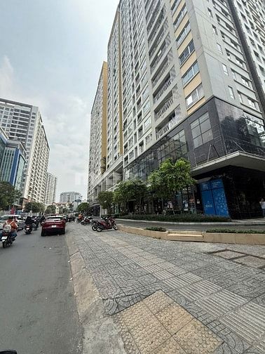 Cho Thuê Căn Góc 2 Mặt Tiền Phổ Quang, Y HÌnh, Giá tốt