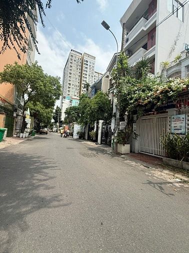 Cho Thuê Căn Góc 2 Mặt Tiền Phổ Quang, Y HÌnh, Giá tốt