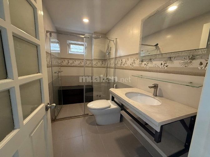 Cho Thuê Căn Góc 2 Mặt Tiền Phổ Quang, Y HÌnh, Giá tốt