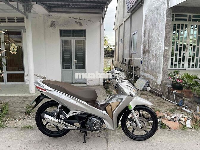 Honda Future 2021 Bạc Hàng Bỏ Mẫu