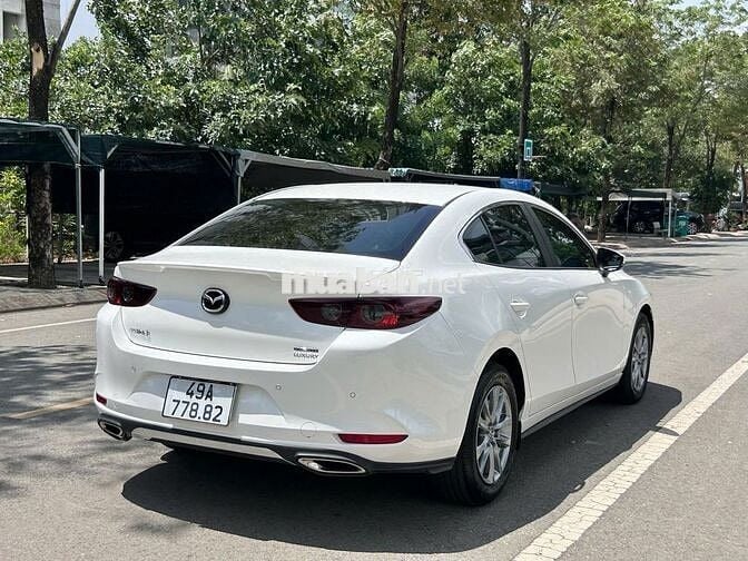 Mazda 3 1.5L Luxury 2025 Trắng 8.000km