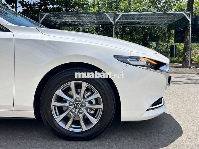 Mazda 3 1.5L Luxury 2025 Trắng 8.000km