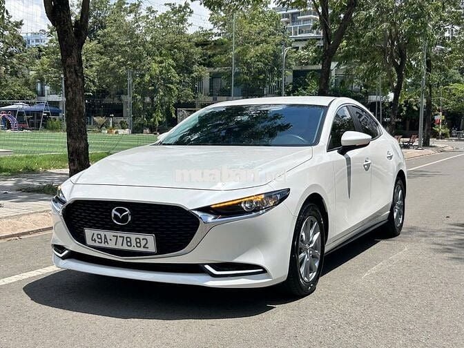 Mazda 3 1.5L Luxury 2025 Trắng 8.000km
