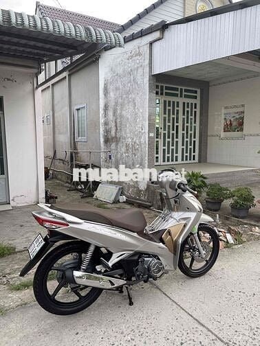 Honda Future 2021 Bạc Hàng Bỏ Mẫu