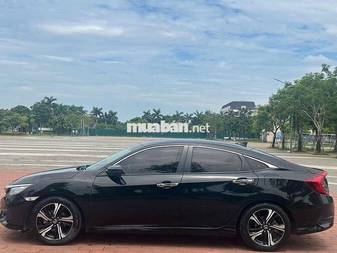 Honda Civic 1.5l Vtec Turbo 2016 Nhập khẩu Đen