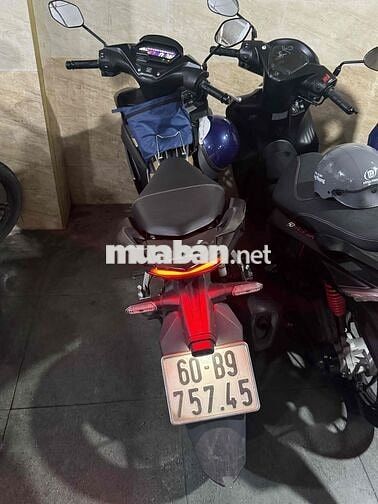 Honda Winner X V3 phiên bản Đặc biệt Đen vàng