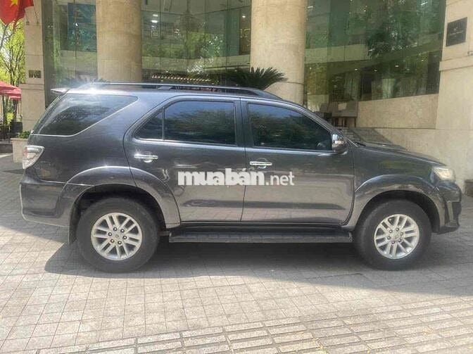 Toyota Fortuner G 2014 Dầu Xám Mt đẹp vô đối