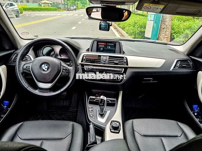 BMW 118i Vin 2018, Đăng ký 2020 chỉ 33.000 Miles